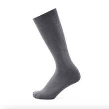 Load image into Gallery viewer, bamboo diabetic socks grey